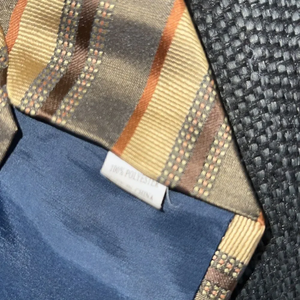 Mens brown yellow orange tie.
